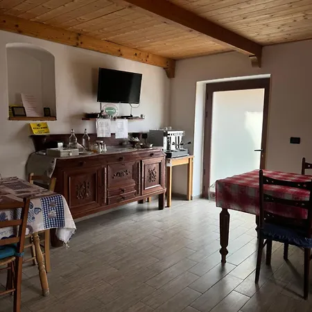 Al Ciliegio Del Turchino Bed and Breakfast